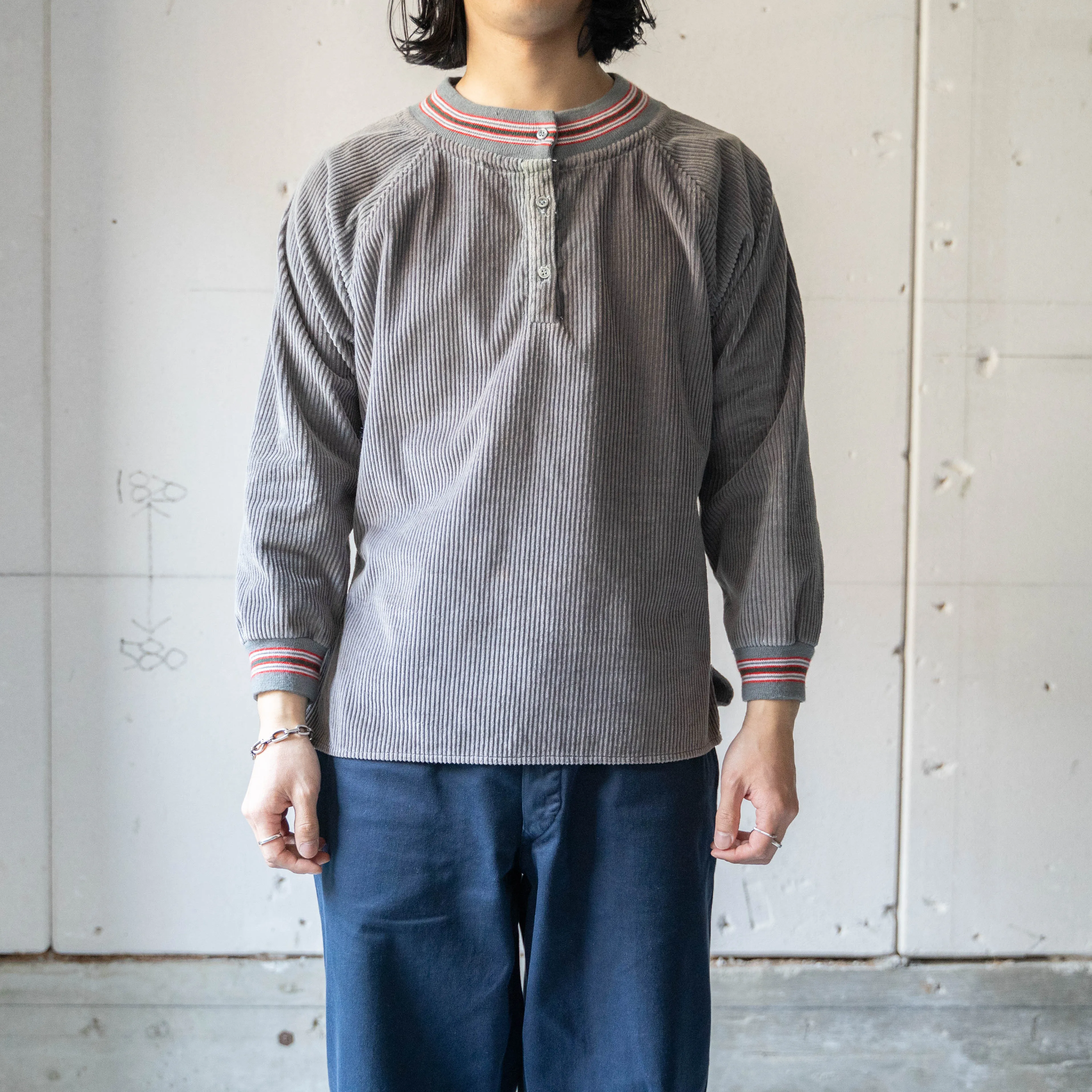 around 1970s gray corduroy henry neck tops