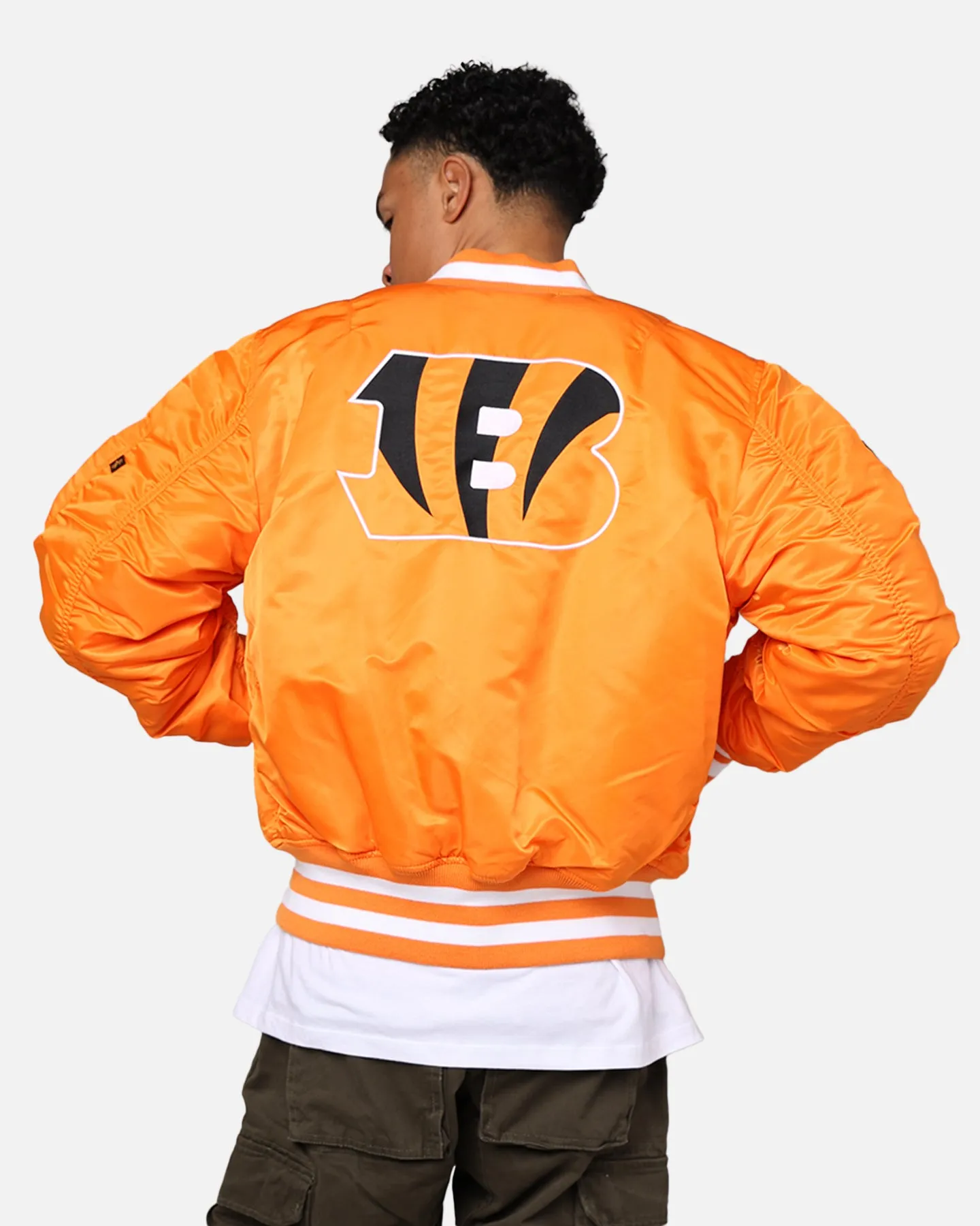 New Era X Alpha Series X NFL Cincinnati Bengals MA-1 Bomber Jacket Orange/Black