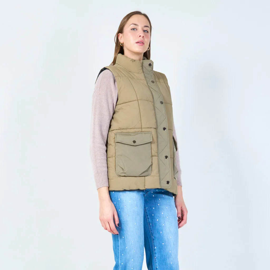 Quilted puffer vest with pockets wholesale