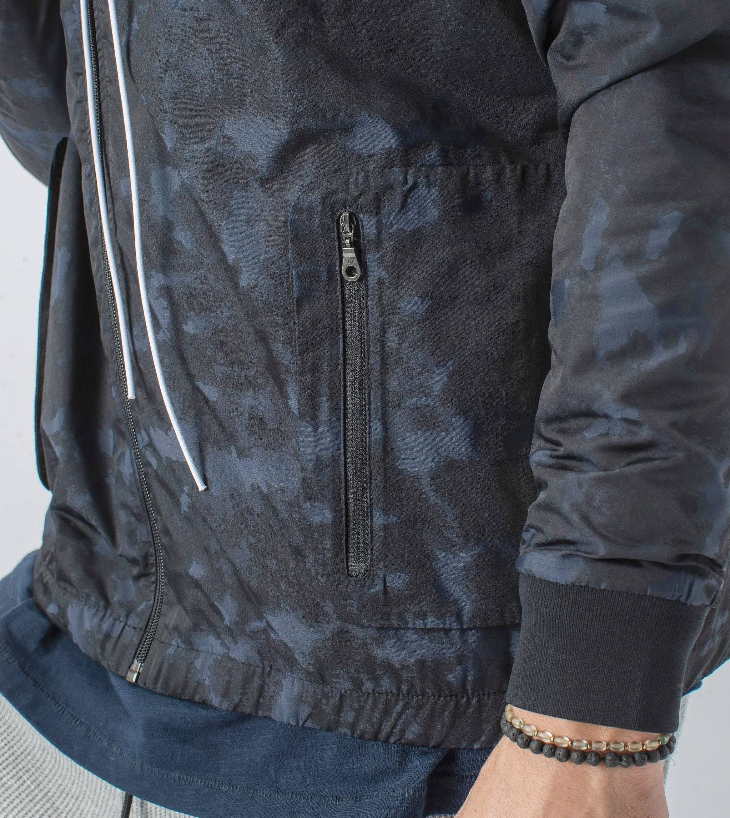 Utility Storm Spray Jacket Midnight