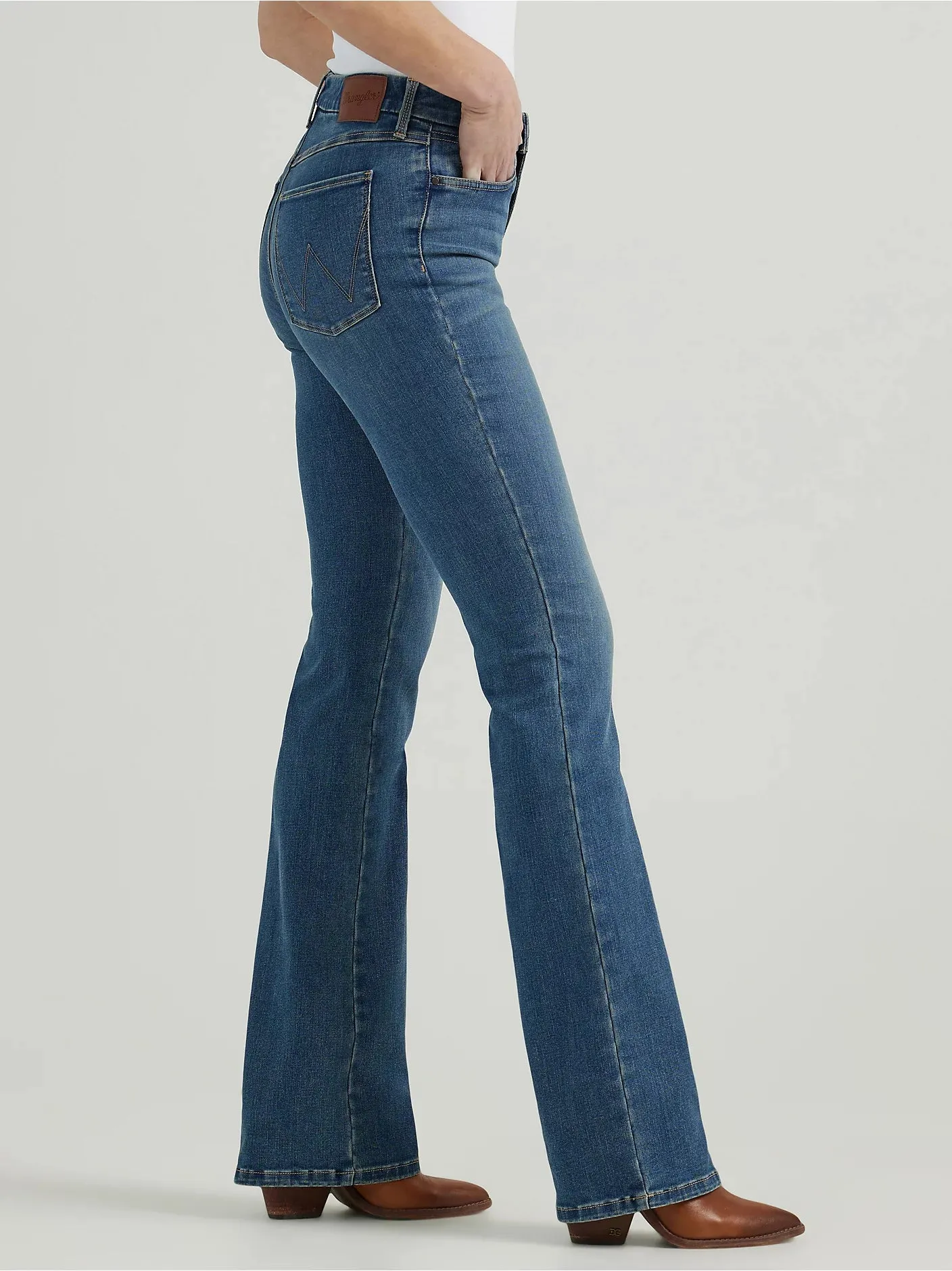 Women's Wrangler Bespoke High Rise Bootcut Jean